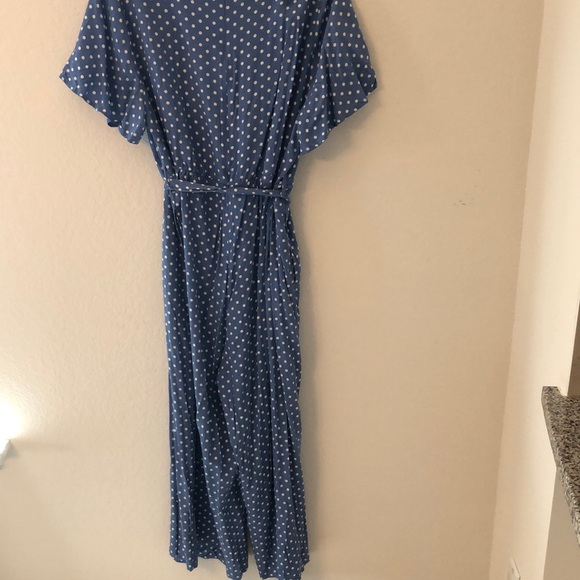 BloomChic Blue Polka Dot Belted Jumpsuit NWOT 18-20 - Picture 4 of 5